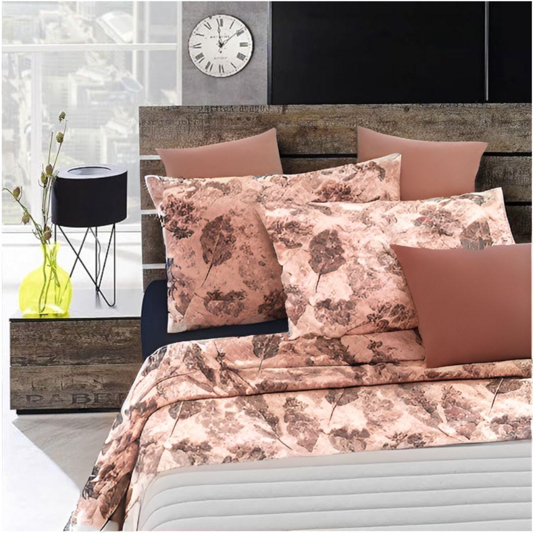 mastro bianco mastro bianco - lenzuolo completo letto microfibra matrimoniale (colore spedito in base a giacenza) - foto 4 Lenzuolo matrimoniale microfibra rosa antico con fantasia floreale, allestito sul letto