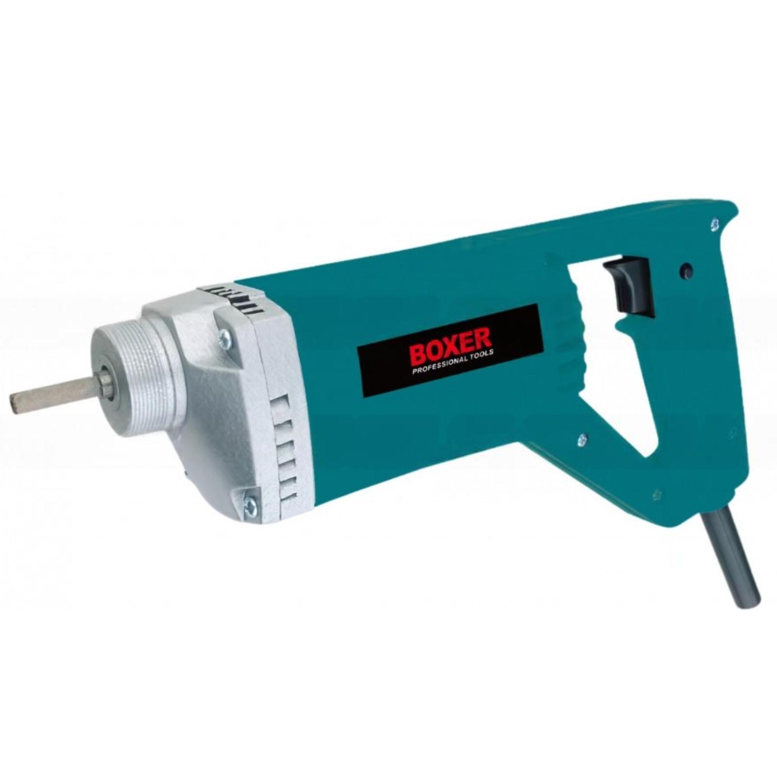 boxer boxer vibratore per cemento 2800w - foto 2 Vibratore per cemento Boxer 2800W in uso su cantiere