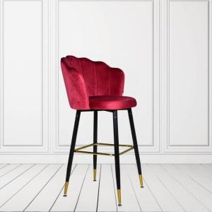 Coppia di sgabelli estro in velluto rossi con terminali dorati / prezzo originale : €344