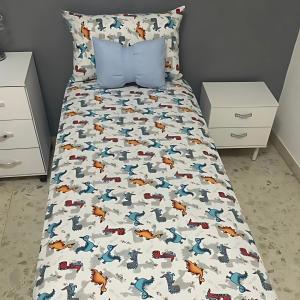 Lenzuolo + 2 cuscini fantasia dinosauri