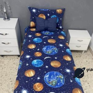 Lenzuolo + 2 cuscini fantasia galassia