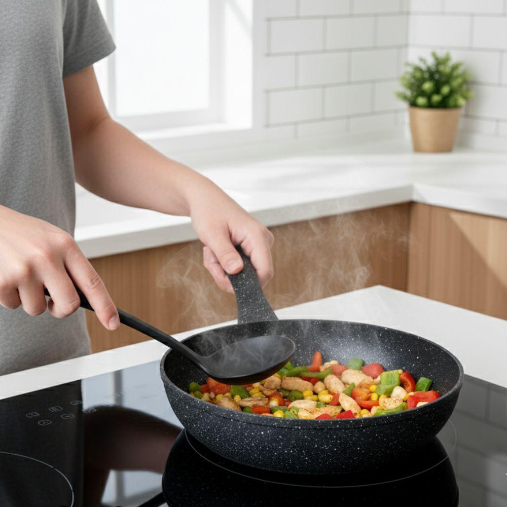  tris di padelle con coperchi in vetro nere effetto marmo (20) - (24) - (28) cm - foto 2