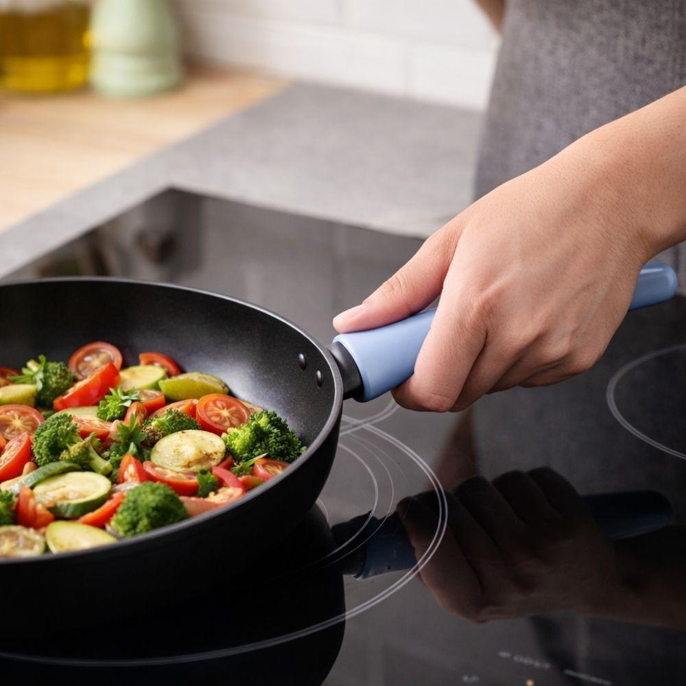  padella 24 cm antiaderente adatta a tutti i piani di cottura - foto 3