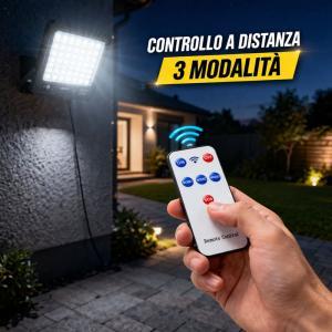 Faro led solare 2000w con pannello fotovoltaico ip66 e telecomando
