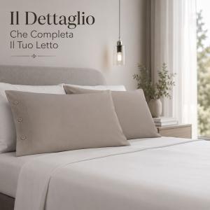 Coppia federe con chiusura a bottoni 50×80 cm